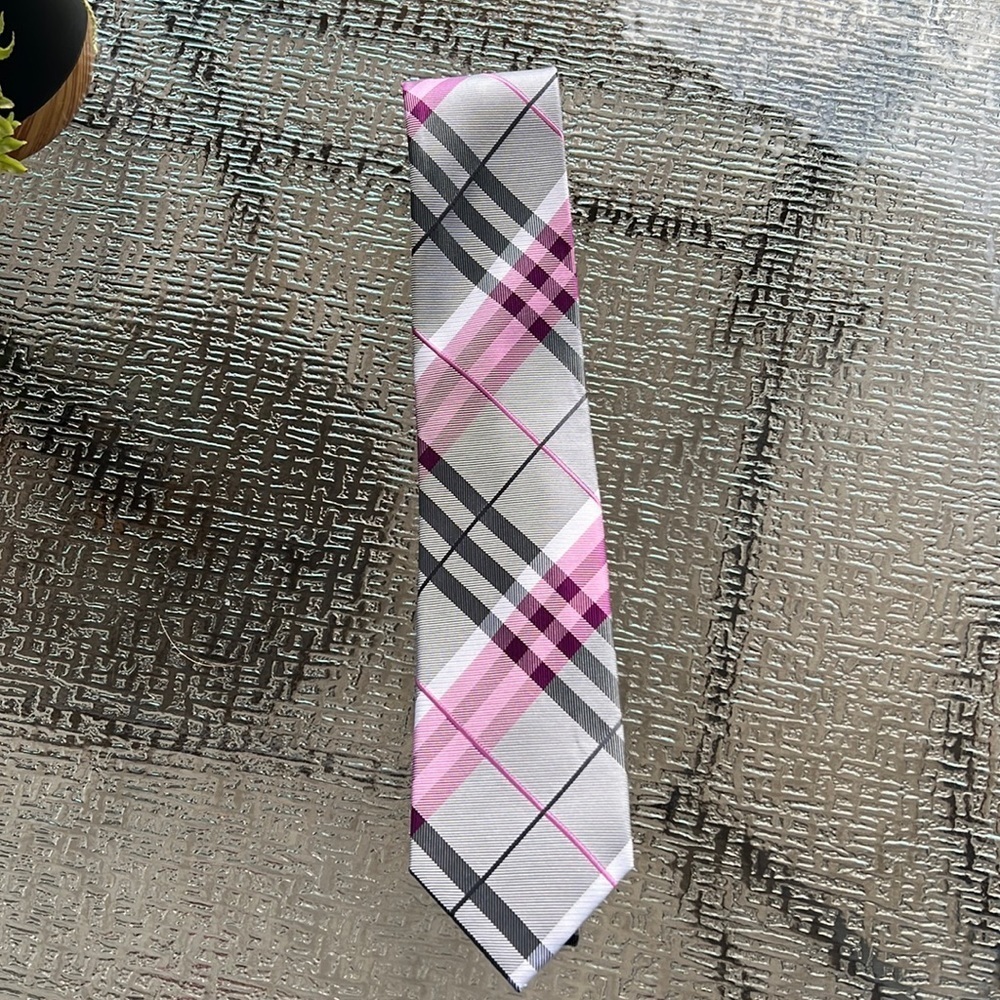 Dress tie
